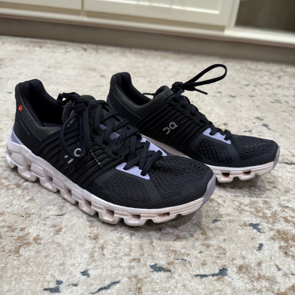 On Cliudswift Black Sneakers